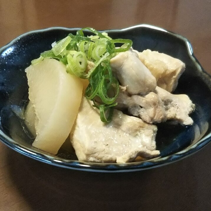 麺つゆと圧力鍋で簡単!鶏肉と大根の煮物